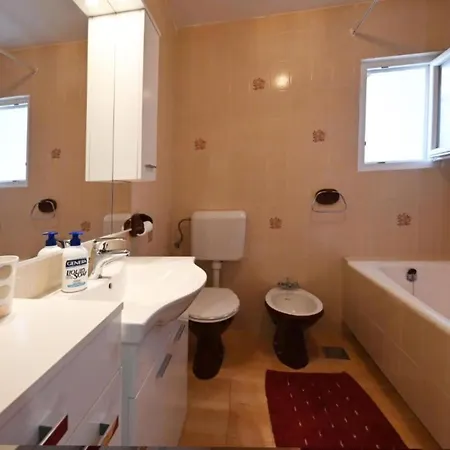 Mihovilovi Apartment *
